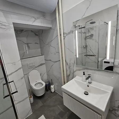 Apartament 63m2 S Balkonem V Lazenskem Centru *